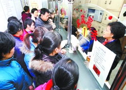 保姆大軍開(kāi)始回城